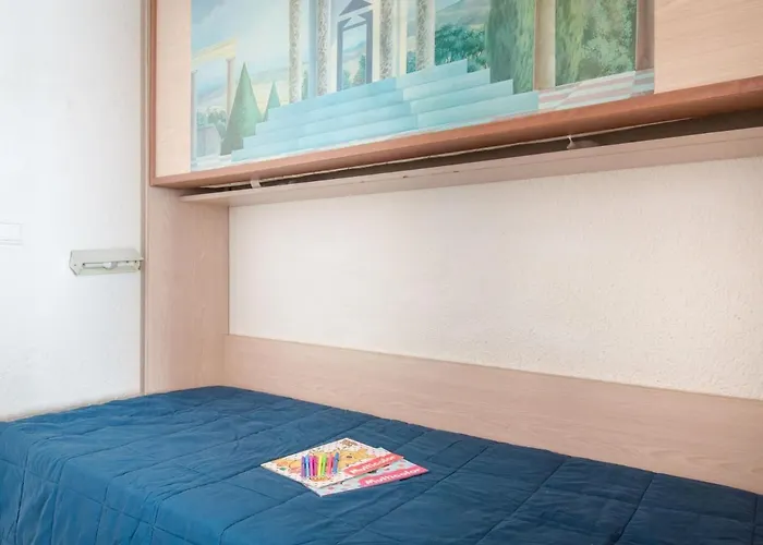 Climatise Avec Terrasse, A 50m De La Et Proche Commerces, Gare Et Centre-ville. - Fr-1-466a-9 アパート *